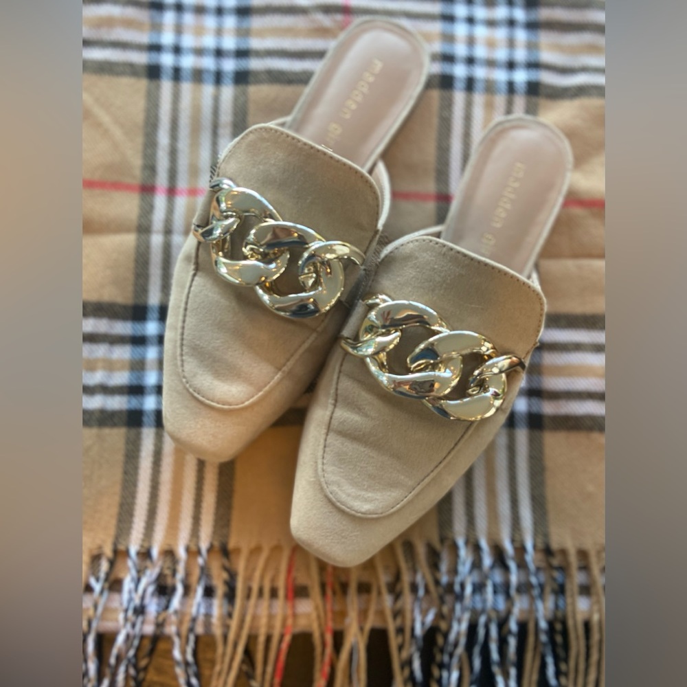 Madden Girl Cream Mules with Gold Chain